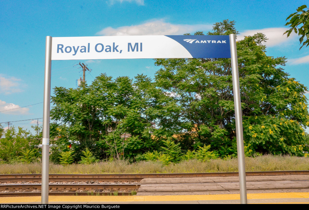 Royal Oak Tracks